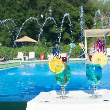 Margarita Aparthotel Ipsos Bagian luar foto
