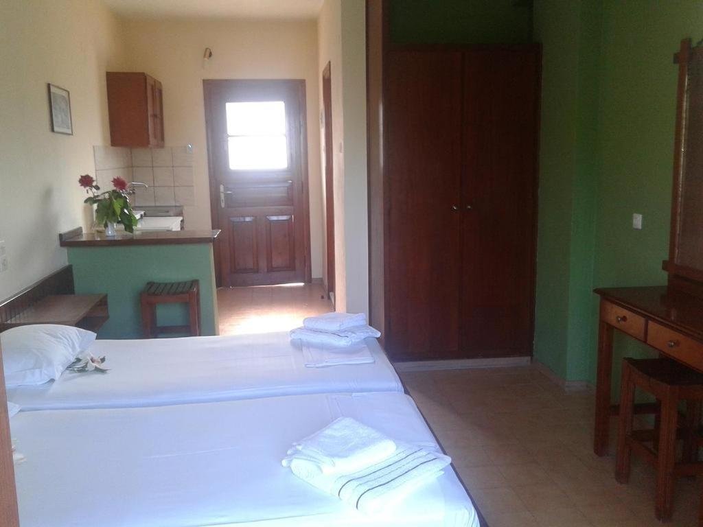 Margarita Aparthotel Ipsos Bagian luar foto