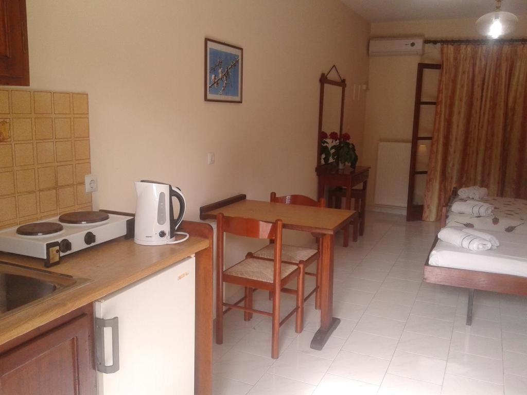 Margarita Aparthotel Ipsos Bagian luar foto